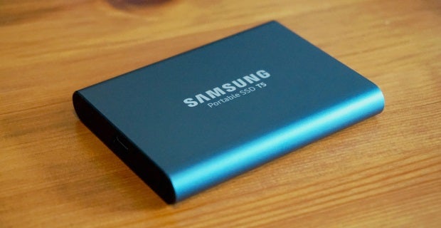 Samsung's 1TB T5 SSD is down to £90, a historic low price