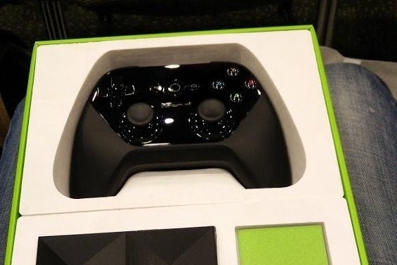 The Android TV box and game controller