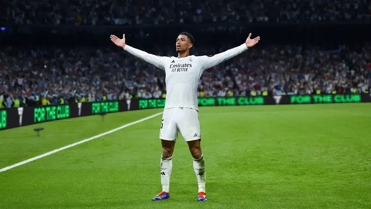 Руководство по Ивенту CODE: NEON в EA Sports FC™ Mobile Футбол — Награды и Челленджи