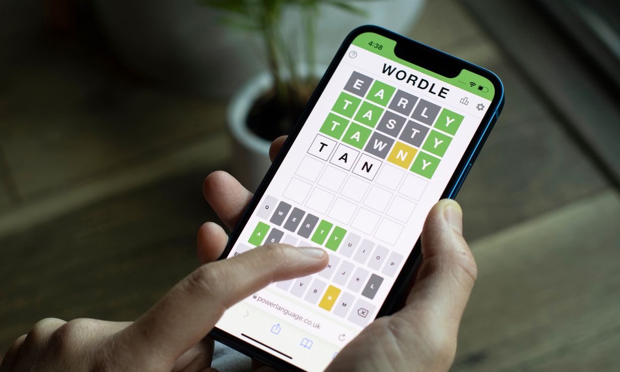 How to Play Wordle (4 Easy Steps)