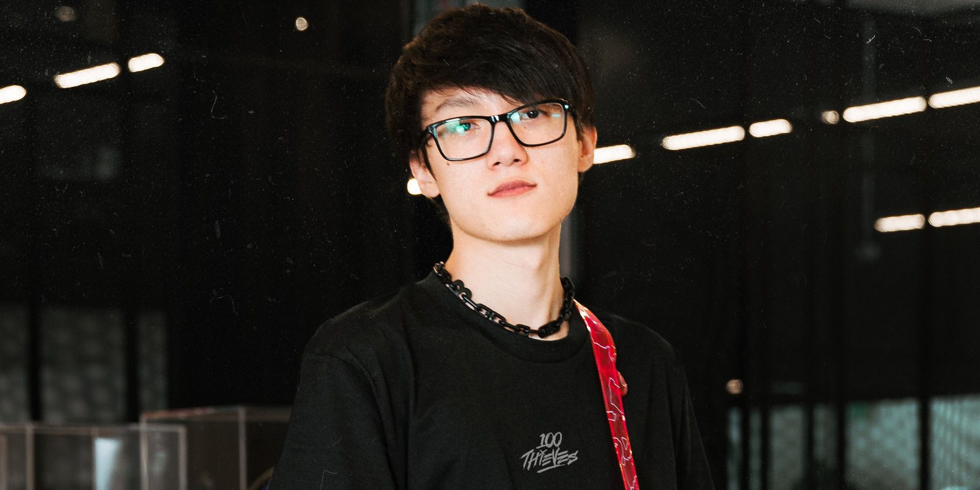 Streamer iiTzTimmy Gives Away $8,000 Worth Of Keyboards For Each Of His 58 Kills In Apex Legends