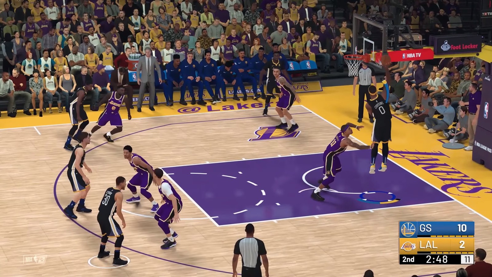 How to Make a Layup Without Being Blocked in NBA 2K19 - GamePretty