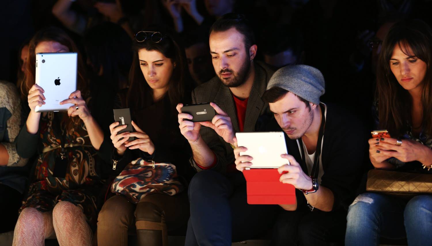Leveling Up Love: How Mobile Gaming Strengthens Couples’ Bonds