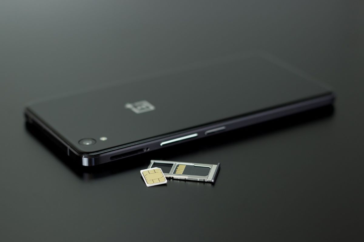 Cheaper, Safer, and More Convenient – eSIMs Are the Next Big Thing on Mobile