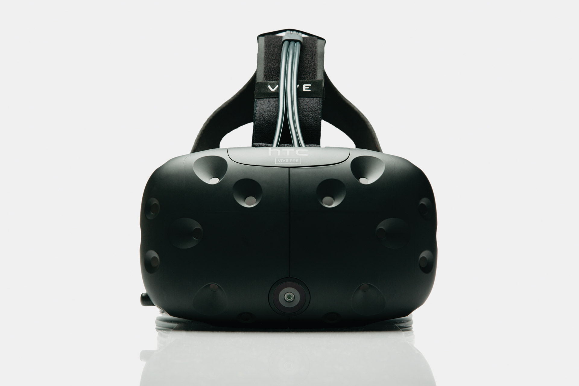 HTC Vive preorders are coming on February 29th