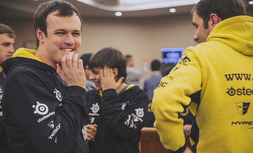 DAC Day 3 - Na'Vi stops EG's undefeated run