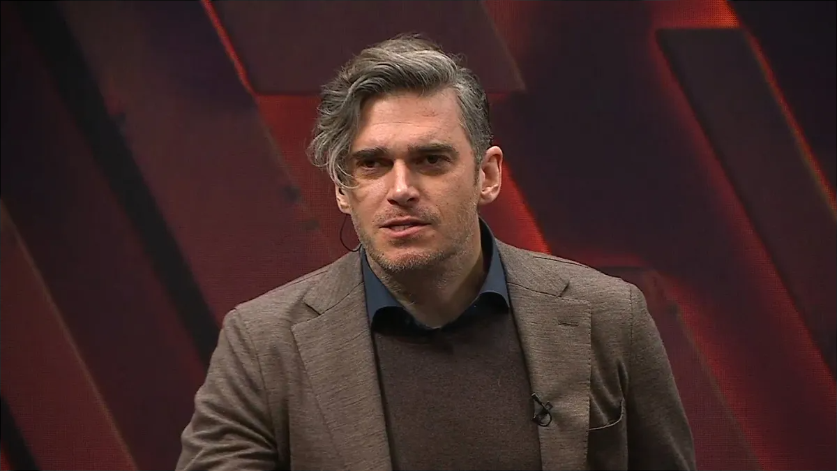 2GD is back on The International desk
