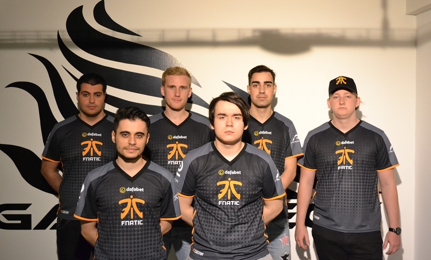 Fnatic Academy to sub in Jayzwalkingz
