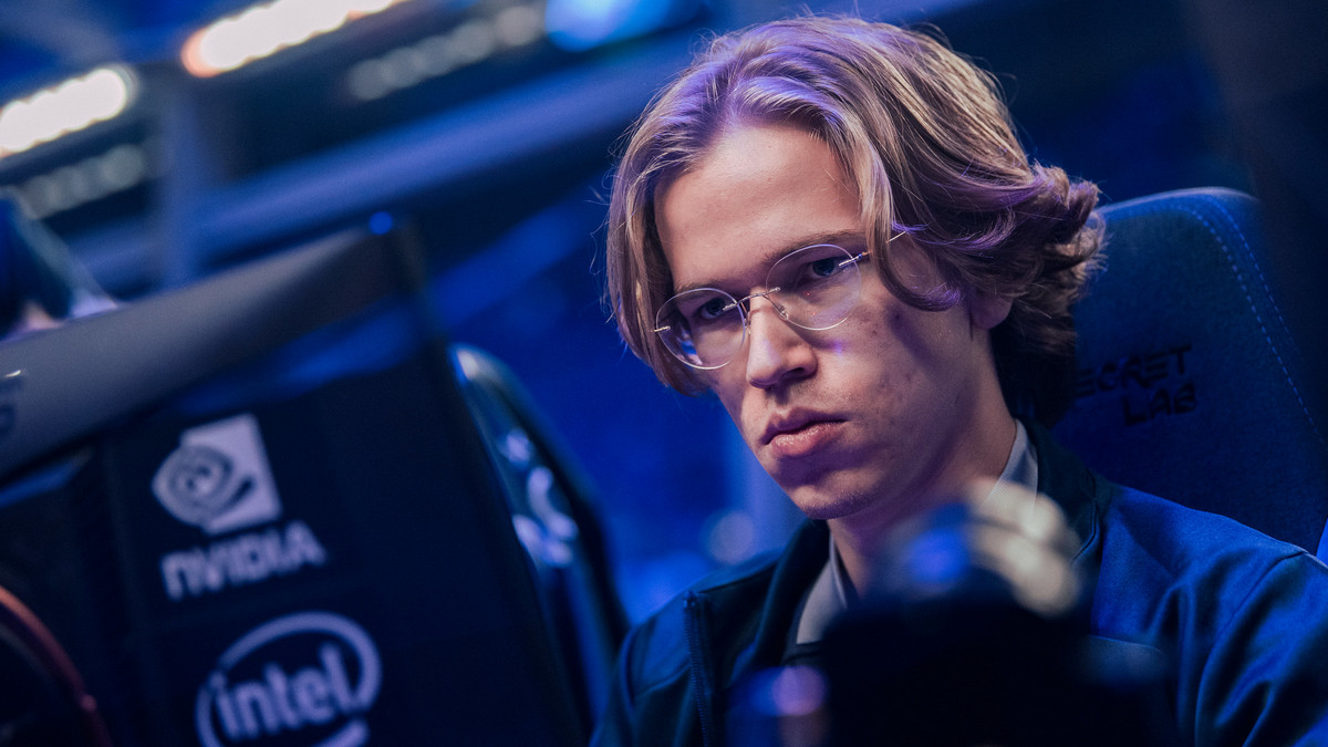 Topson and ana join T1 