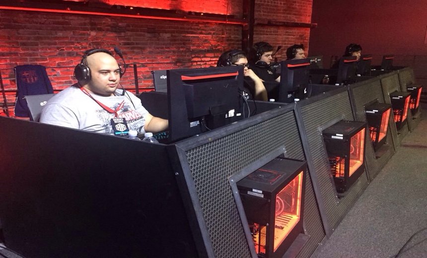 Bob Ross Fan Club upsets Cloud9 at the first Heroes of the Storm LAN of 2016