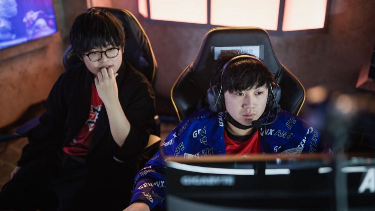 From Reddit straight to DPC upper division, tier one tower strategy backfires for SAG