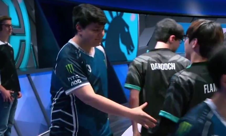 TL finds a much-needed win against IMT; CLG grind out a victory against P1 (NA LCS W6D1 Recap)