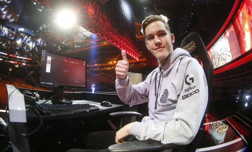 Player interview and spotlight: Santorin