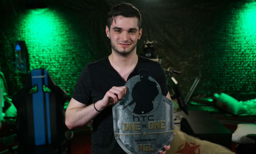 Shox crowned as the 1v1 champion at the PGL/HTC Invitational