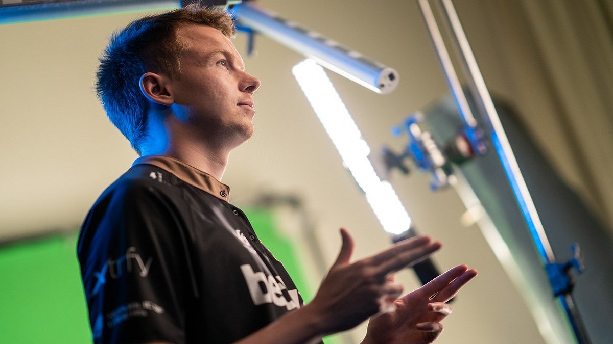 Epicenter Major: NiP, Forward Gaming escape elimination
