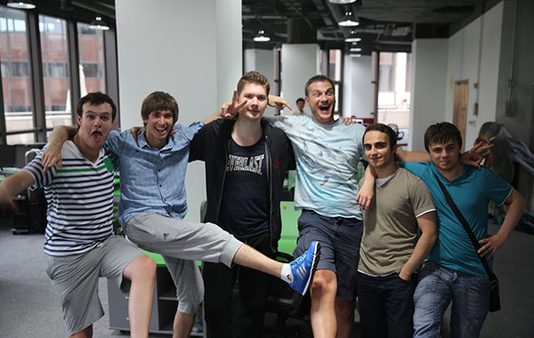 Na'Vi takes down iG to become the second Alienware finalist.