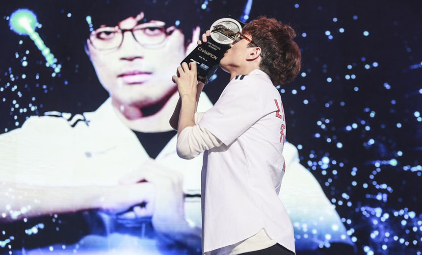 Terran gunfire rules opening day of IEM Katowice groups