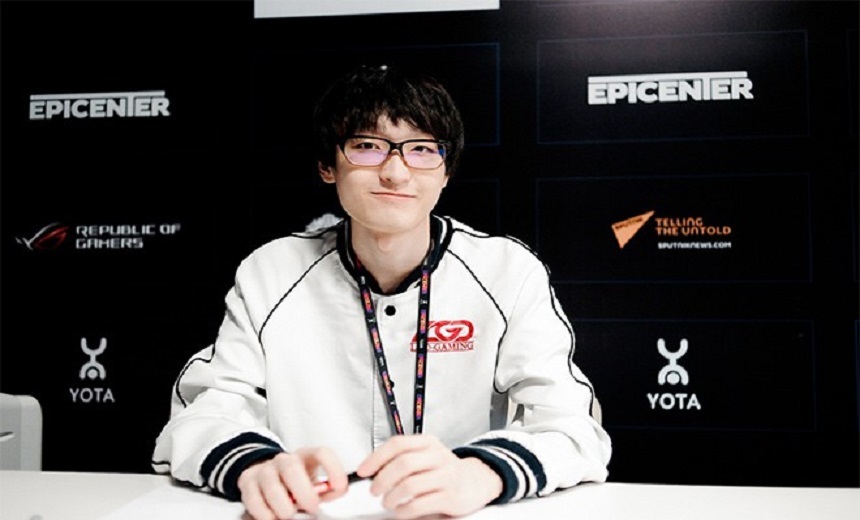 Player contracts; LFY vs Monet not a rarity