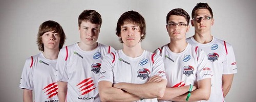ALTERNATE humiliate EG on the final LCS day of the weekend