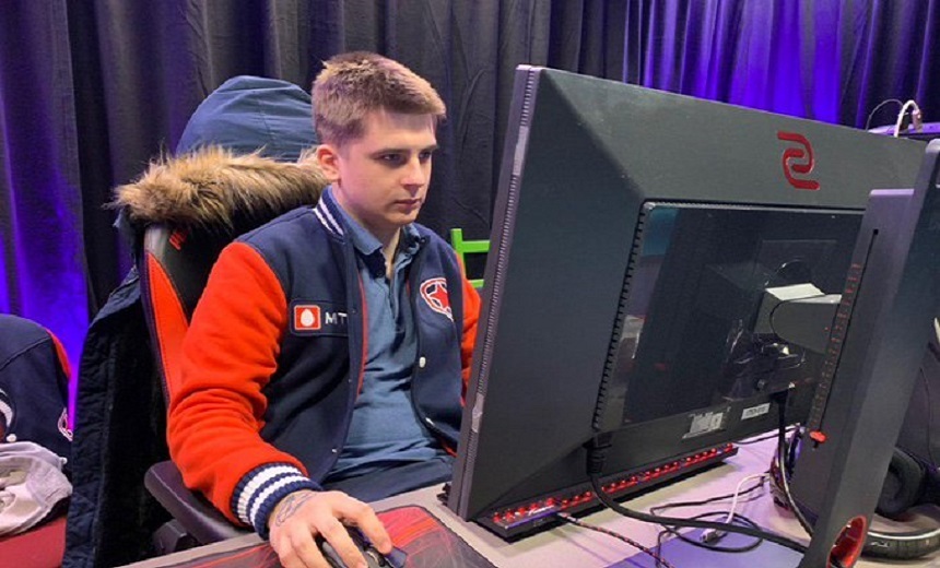 Bucharest Minor; Group A sees Gambit and Keen on top