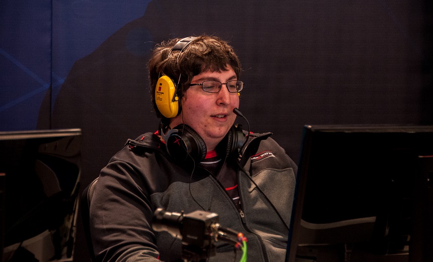 ESL One Manila: CompLexity sweeps E.Wolves