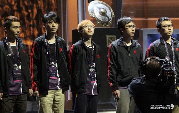 Newbee defeat VG to claim the TI4 title and over $5,000,000