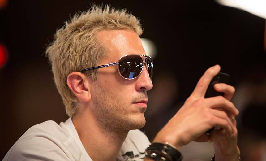 Liquid sign poker legend Elky