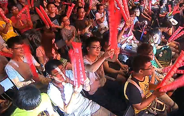 LPL Groups come to a crowd-pleasing end