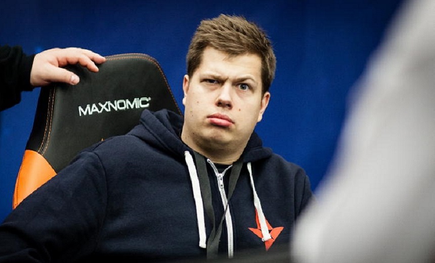 FaZe adds karrigan