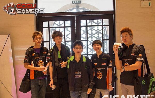 NeoES.Orange takes down LGD.Int to qualify for Super League playoffs