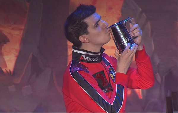 Artosis wins Blizzcon invitational Hearthstone tournament
