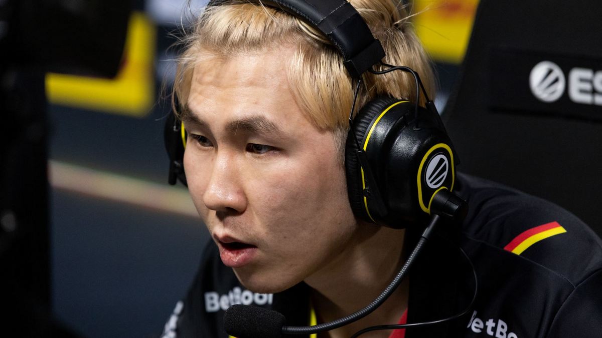 BetBoom Team and Nigma Galaxy first eliminated at BetBoom Dacha