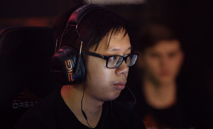CompLexity down to two; Moonmeander out