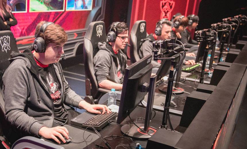 Worlds: Misfits upset TSM, LZ crushes Fnatic