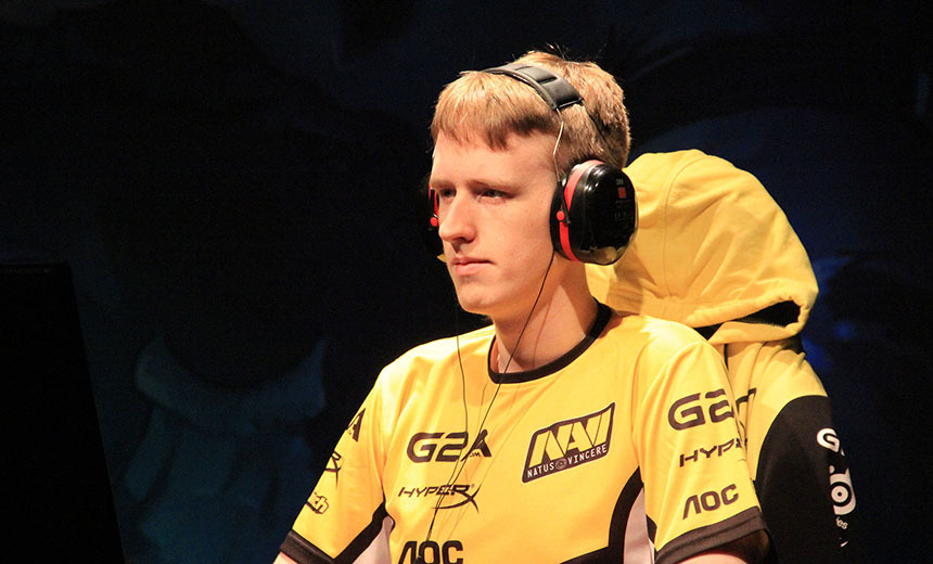 CLG picks up ex-NaVi roster