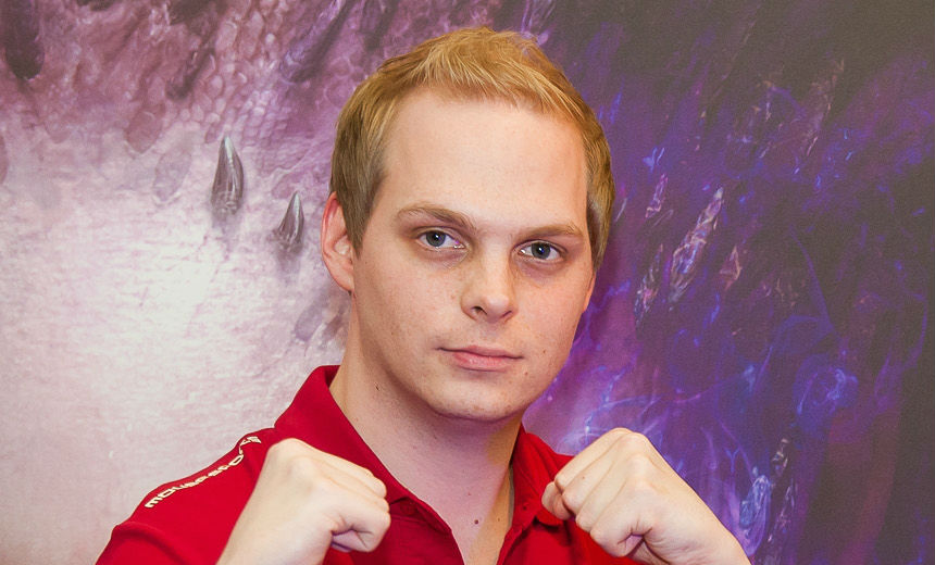 Splendour and HasuObs reinforce mYi’s roster