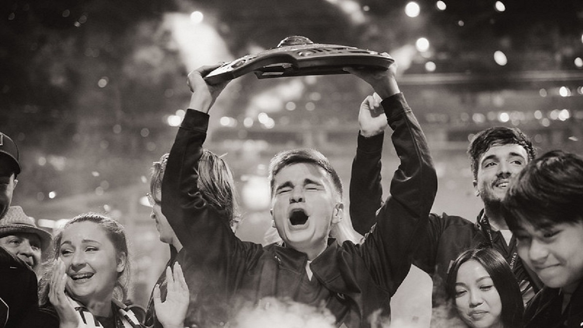 The International 10 prize pool breaks all records and continues to climb