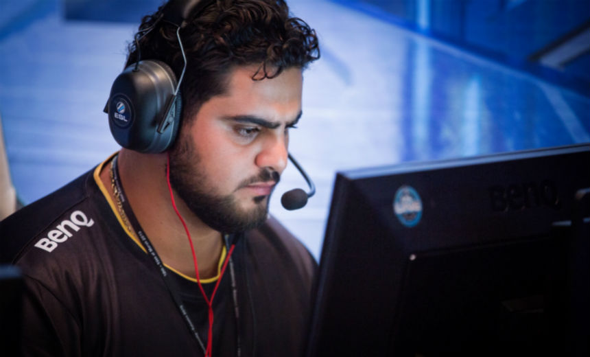 Vox Eminor part ways with TopguN