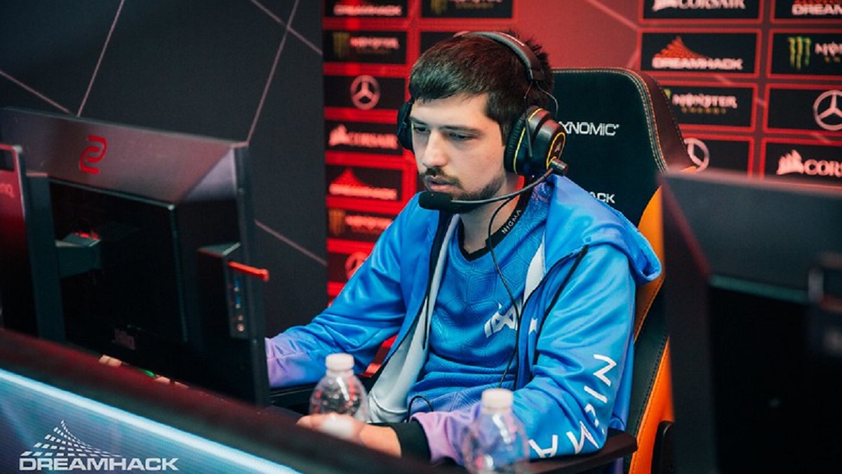 w33 removed from Team Nigma's active roster