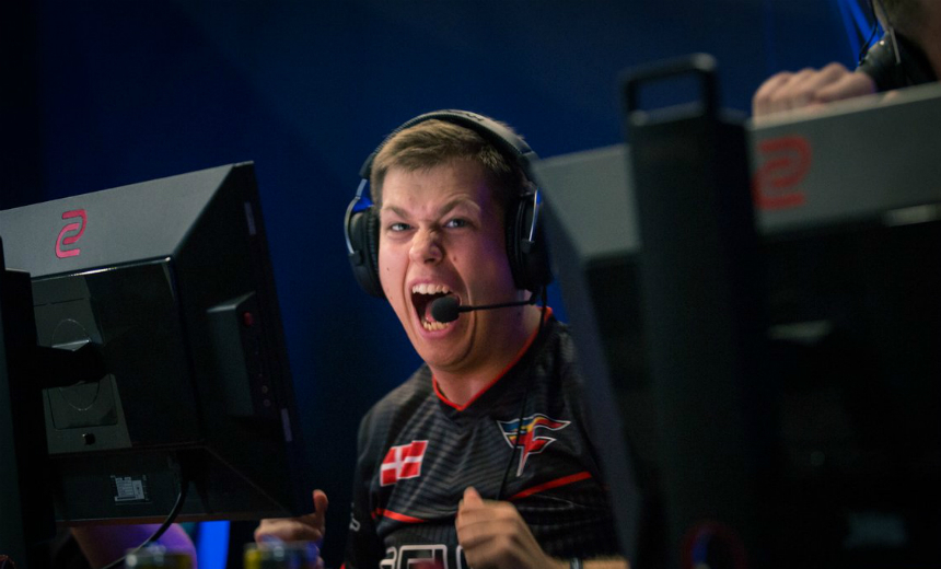 ESL One Cologne 2017 - FaZe Clan breeze past Team Liquid in quarter final