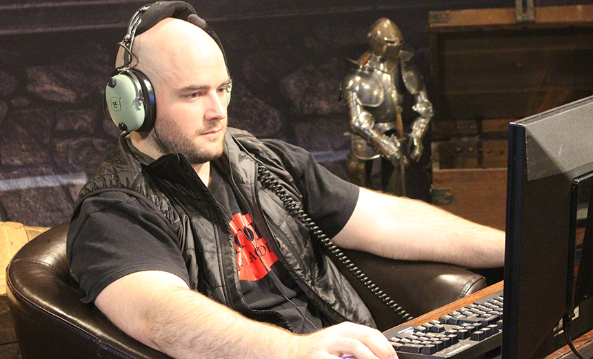 Hearthlytics sign Americas' underdog Nias ahead of Blizzcon