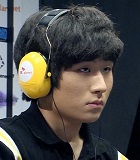 KT Rolster sign TY