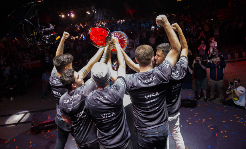 ECS Season 3 Finals - The flamin' hot trophy belongs to SK Gaming